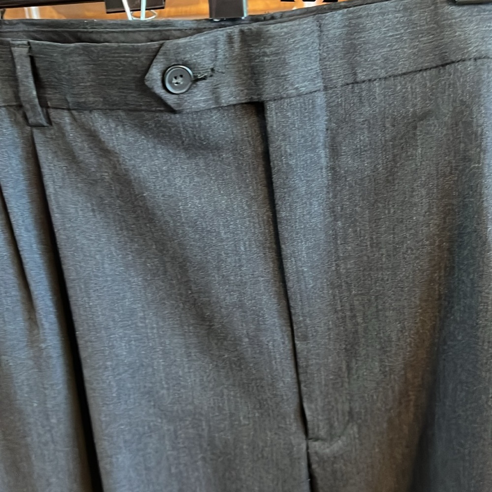 Austin Reed, Suit pants. - Picture 2 of 3
